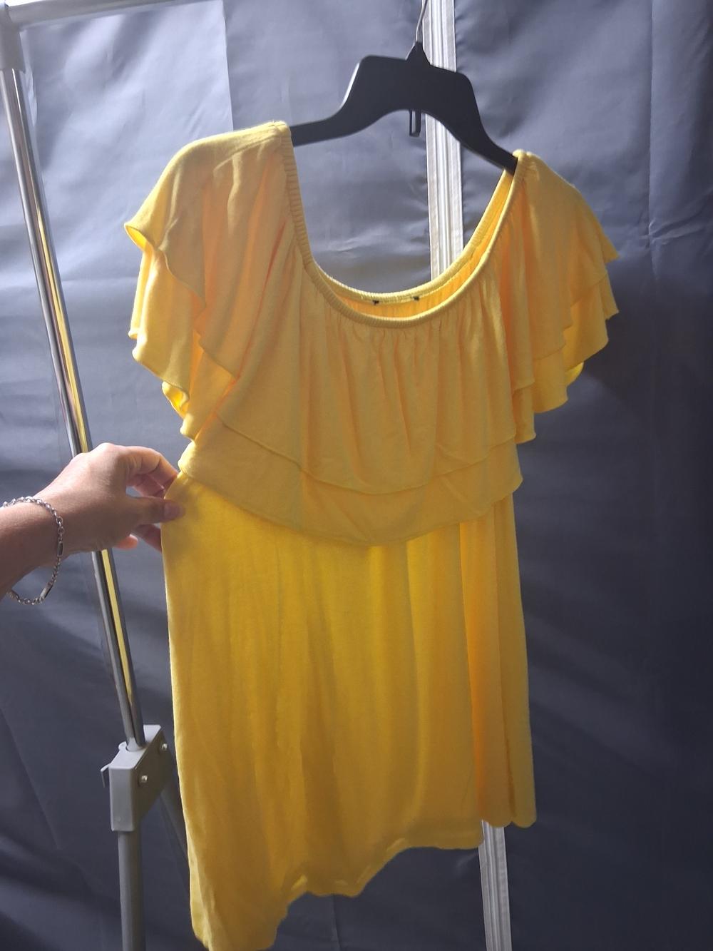 Yellow Ruffle Off-Shoulder Women's Top - Picture 2 of 5